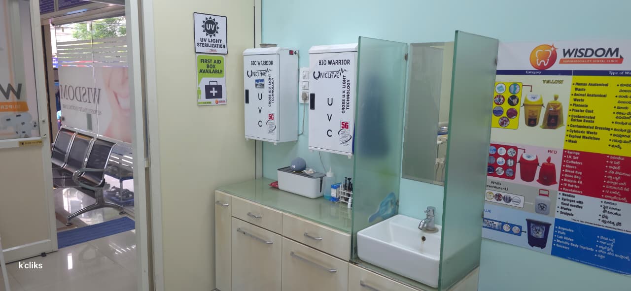 Clinical washing and UV sterilisation area
